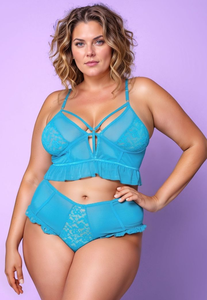 Set Dark In Love: romantische volants en hoge slip