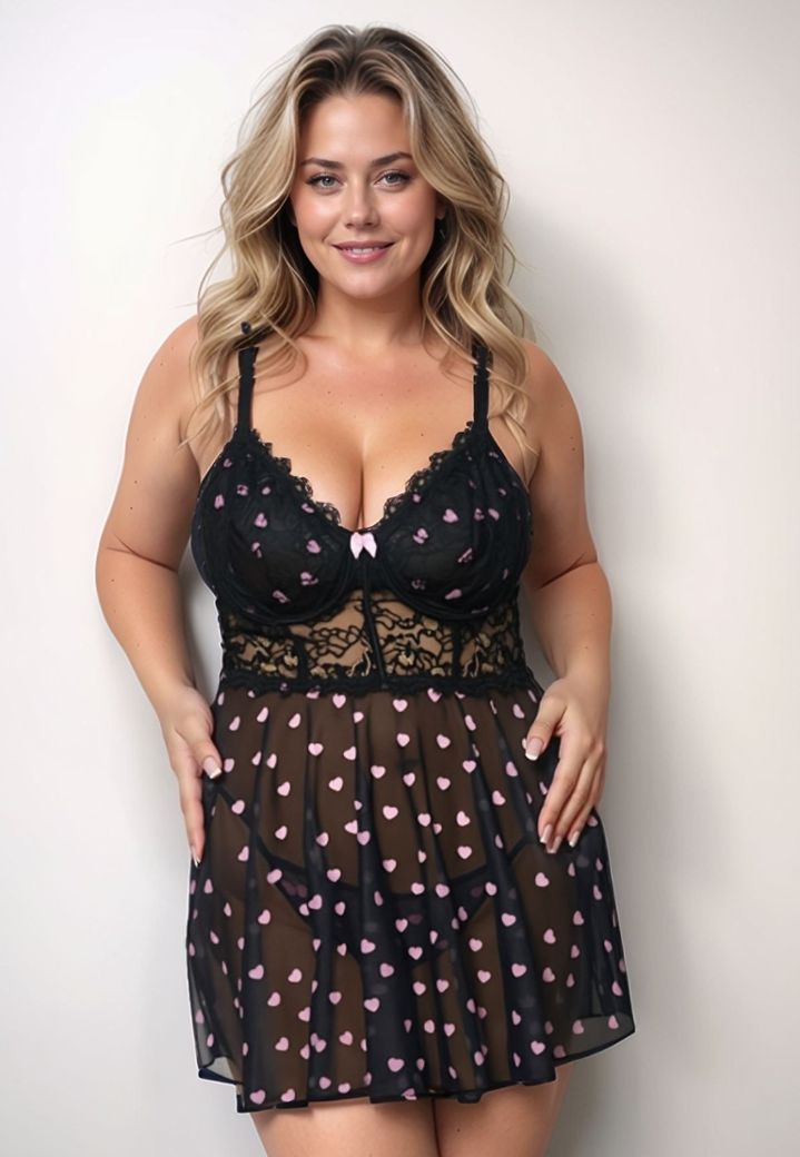 Babydoll Elea: estampado de corações pequenos e renda delicada